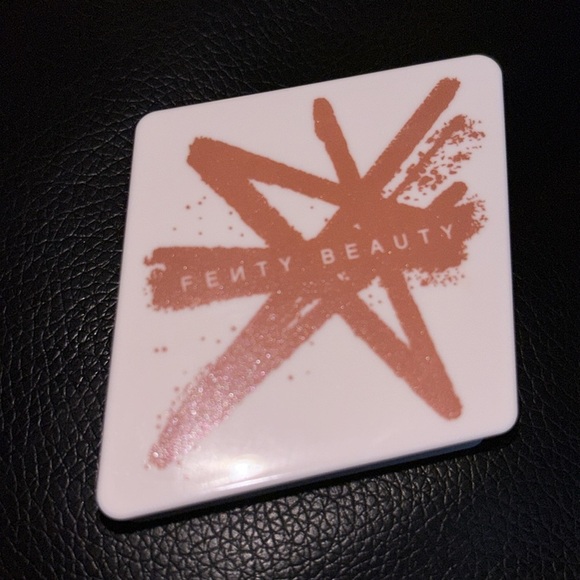 HP🎉Fenty Cheeks Suede Waterproof Powder Blush Tahiti Teaze - Picture 7 of 10